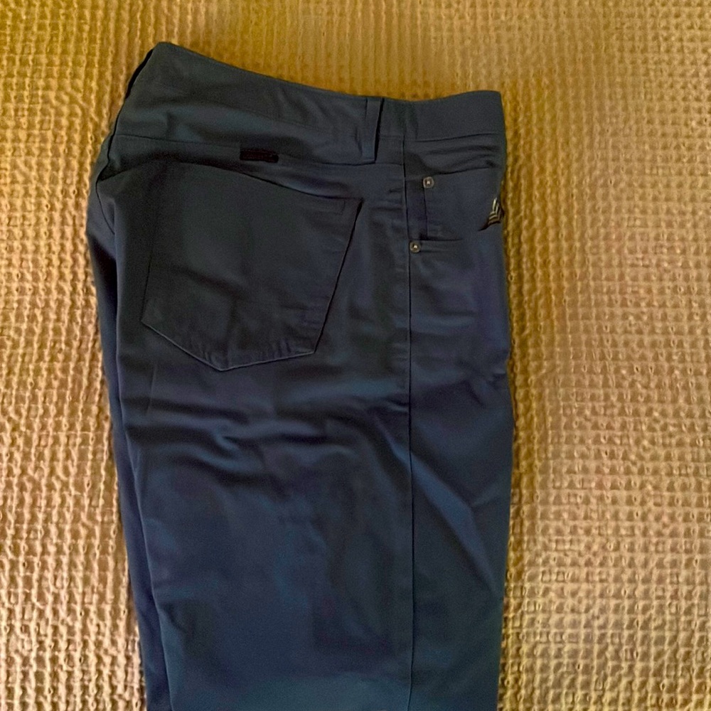 Relaxed fit jeans